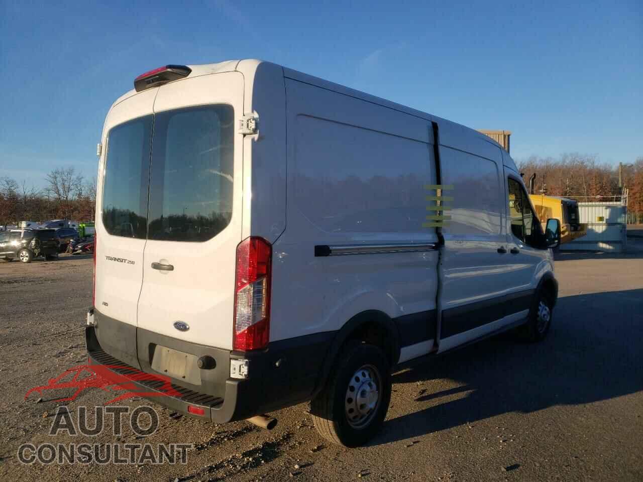 FORD TRANSIT CO 2020 - 5TDZZRAH5LS009980