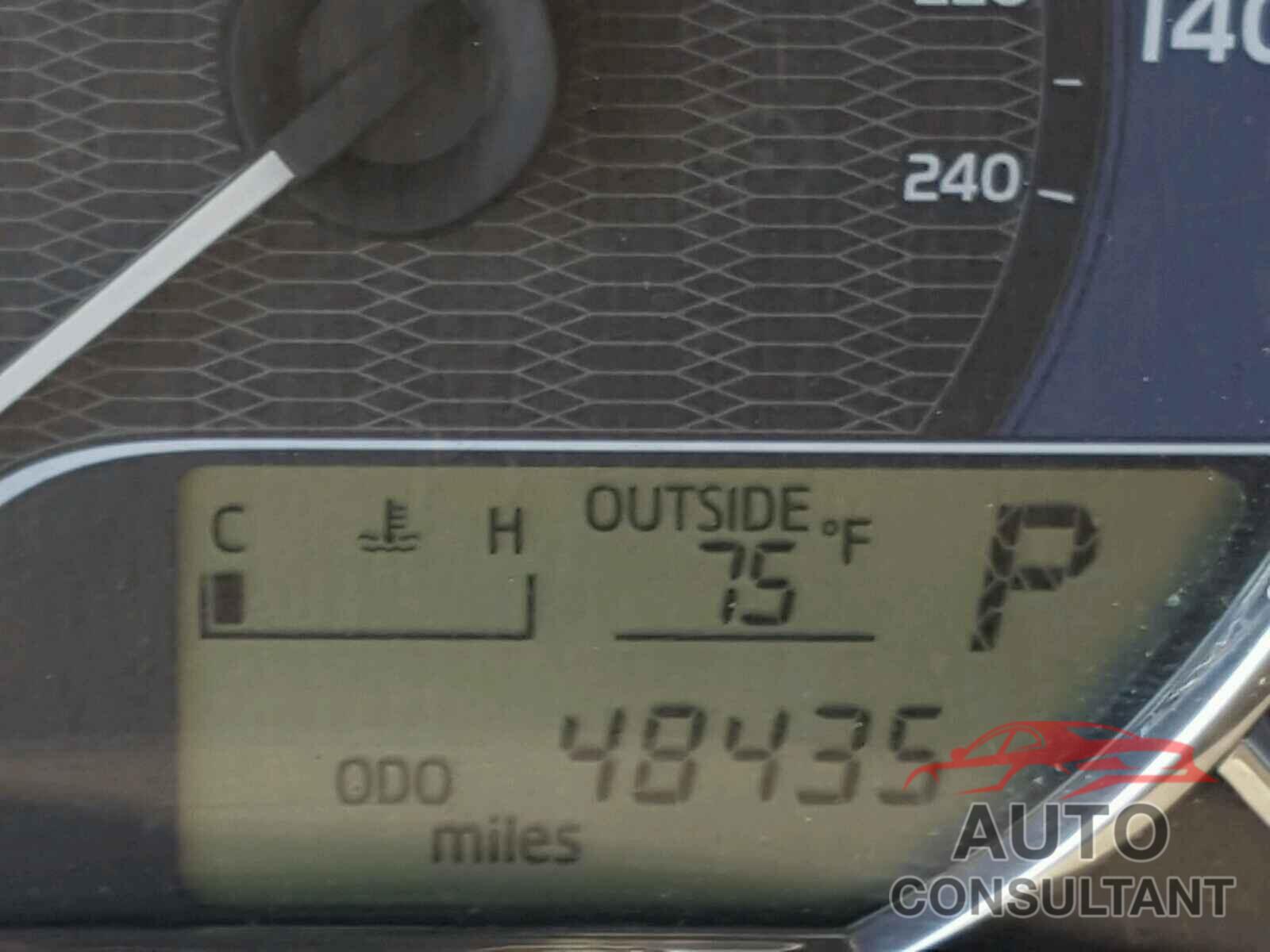 TOYOTA COROLLA 2015 - 5YFBURHE5FP224042