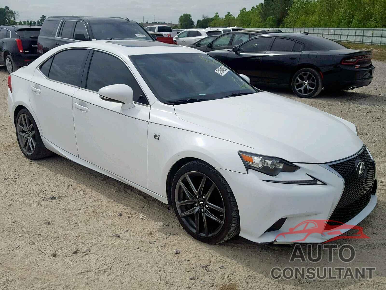 LEXUS IS 2014 - JTHBE1D20E5011858