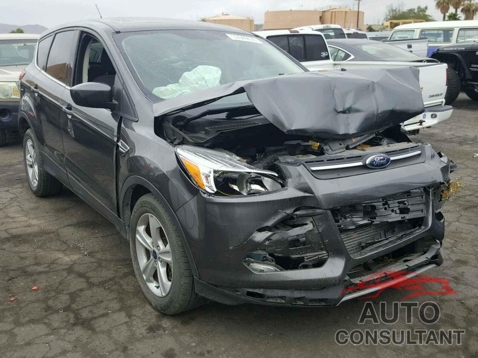 FORD ESCAPE 2015 - 1FMCU9G99FUA63752