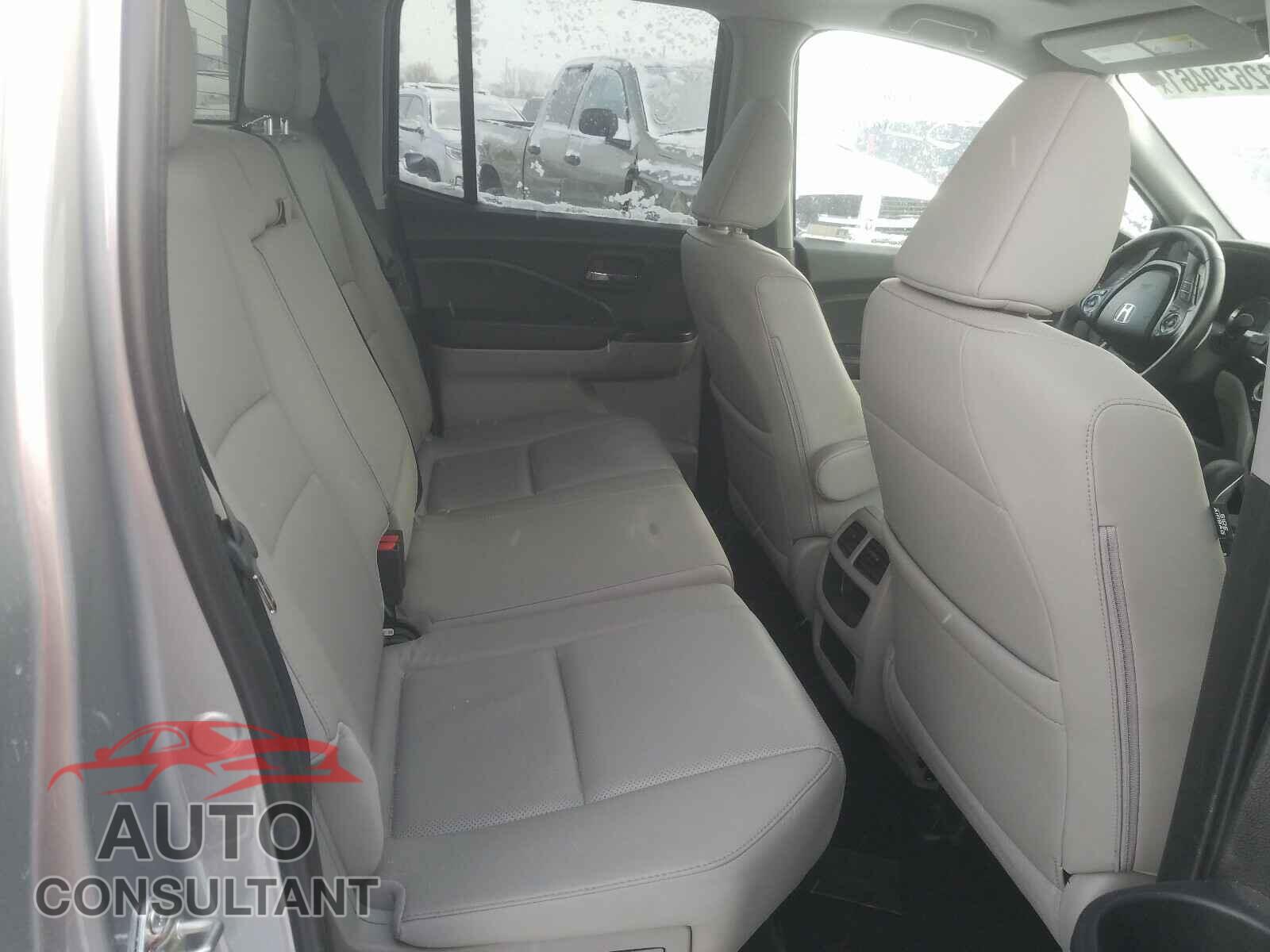HONDA RIDGELINE 2018 - 5FPYK3F73JB011636