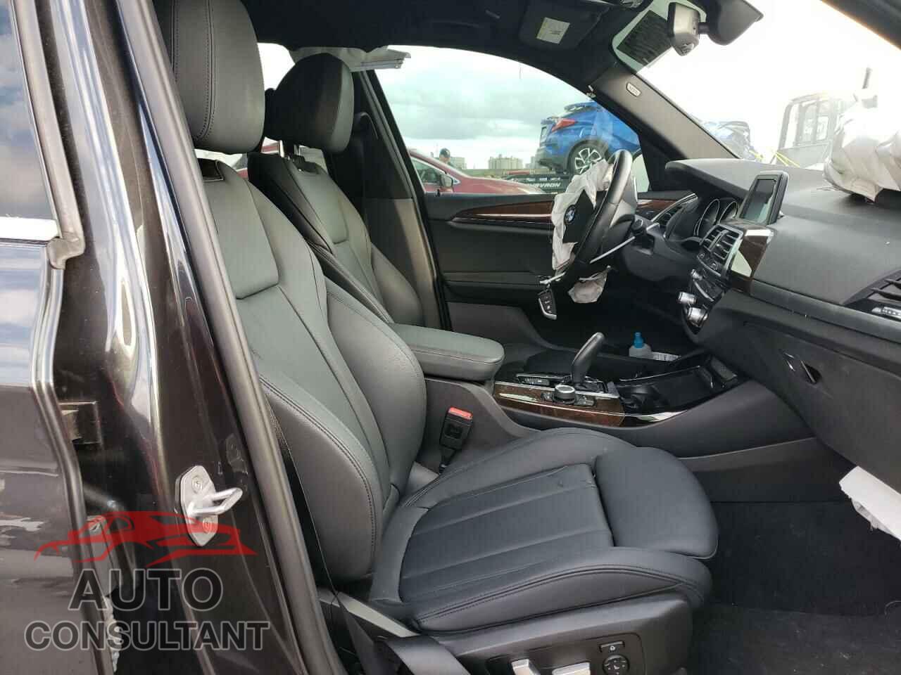 BMW X3 2018 - 5UXTR9C57JLD63833
