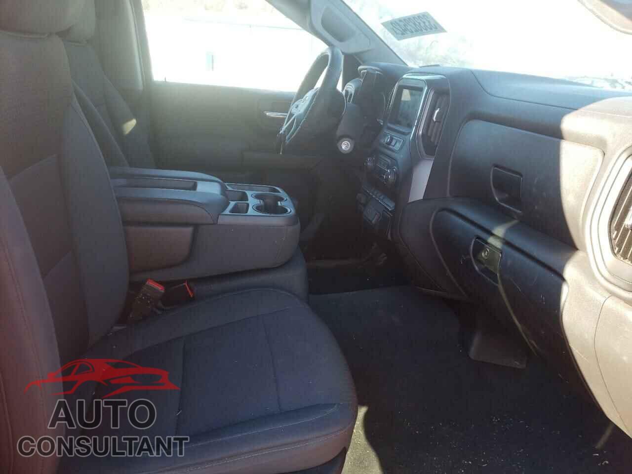 CHEVROLET SILVERADO 2019 - 3GCPYCEF3KG225548