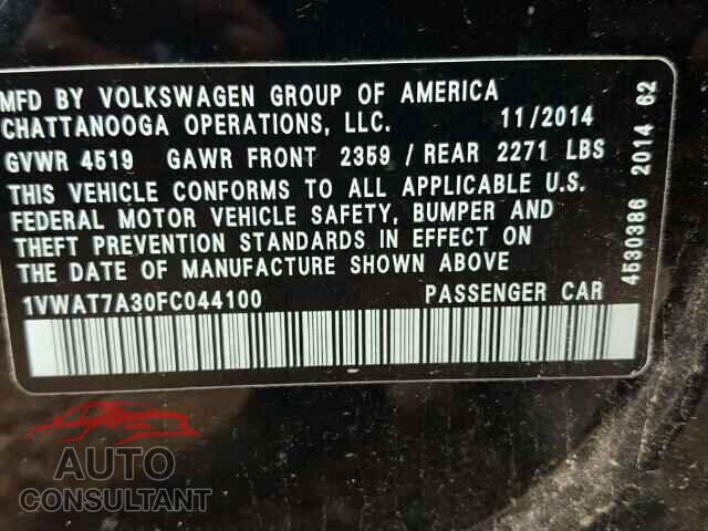 VOLKSWAGEN PASSAT 2015 - 1VWAT7A30FC044100