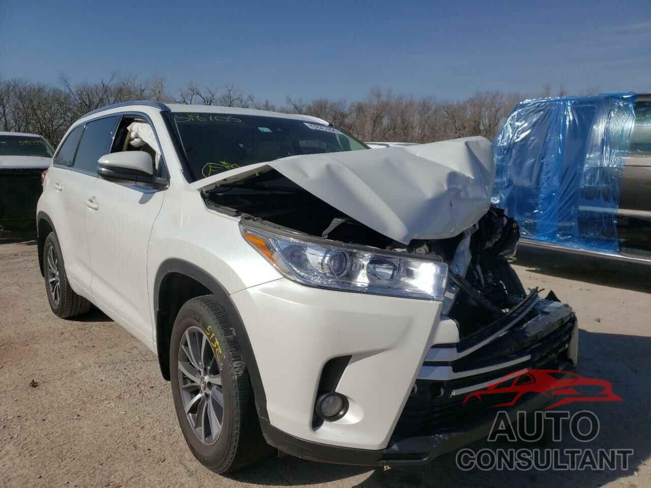 TOYOTA HIGHLANDER 2017 - 5TDKZRFH6HS518705