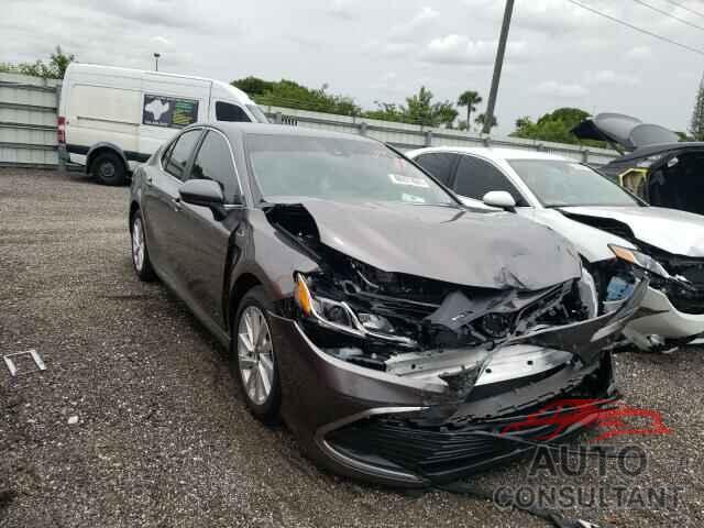 TOYOTA CAMRY 2021 - 4T1C11AK5MU587144
