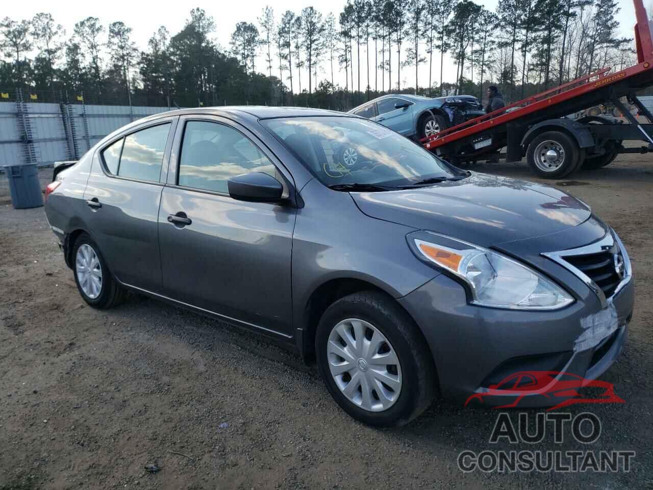NISSAN VERSA 2017 - 3N1CN7AP5HL810910