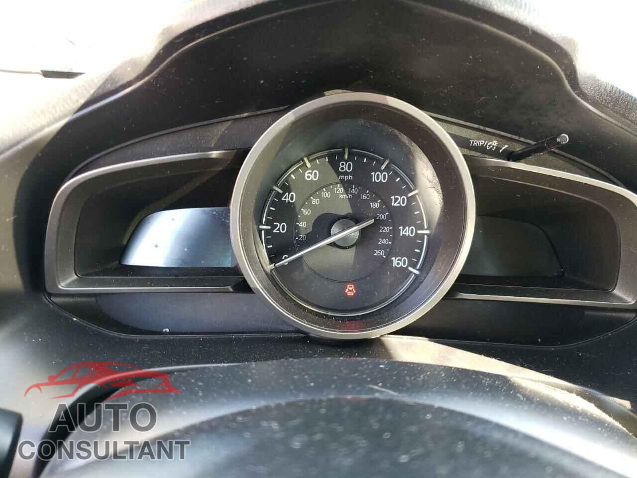 MAZDA 3 2018 - 3MZBN1L36JM272215