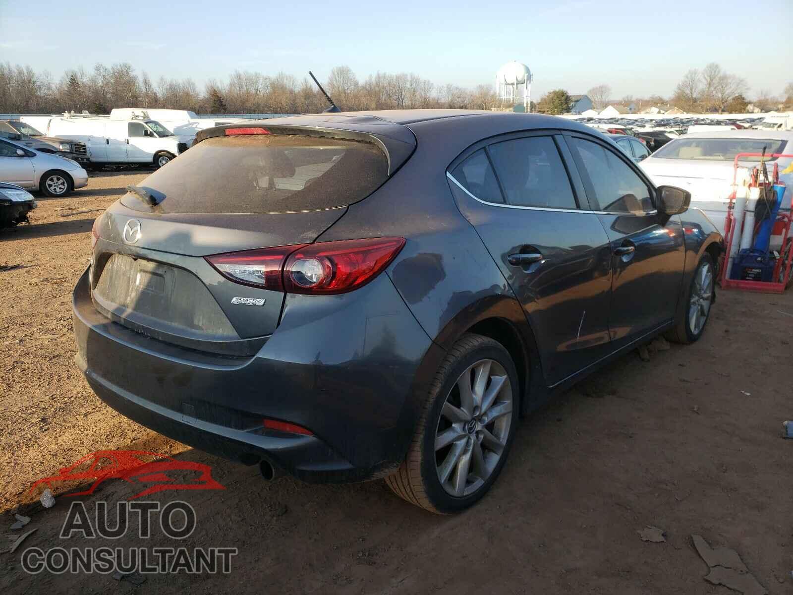 MAZDA 3 2017 - 3MZBN1L78HM148637