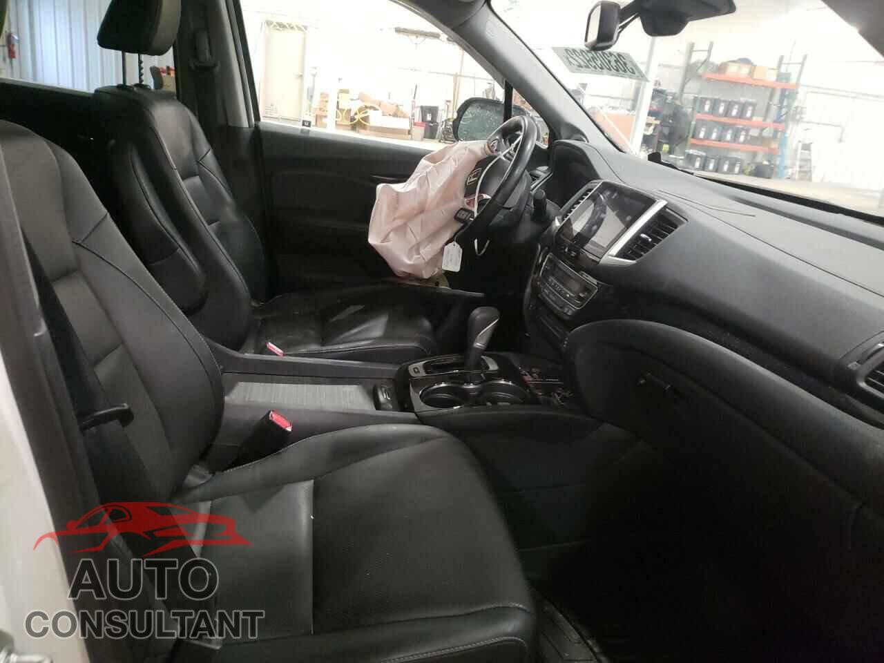 HONDA RIDGELINE 2017 - 5FPYK3F7XHB020957