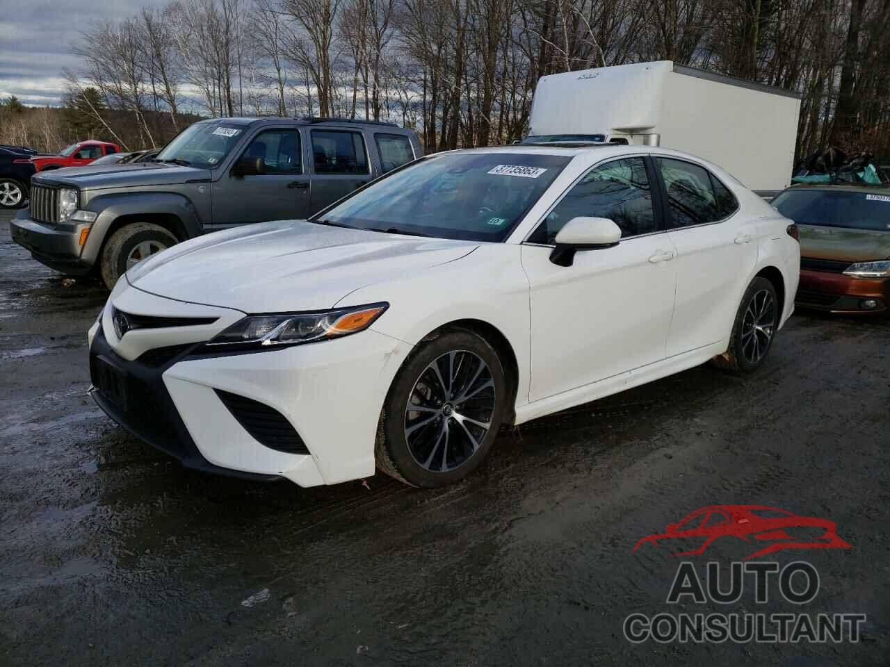 TOYOTA CAMRY 2018 - 4T1B11HKXJU644614