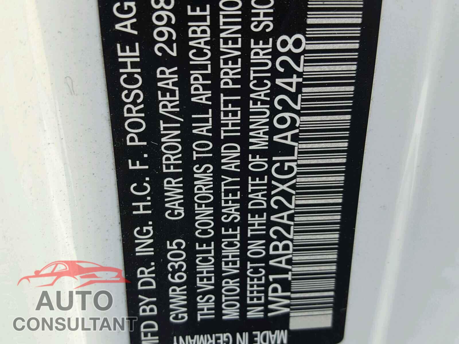 PORSCHE CAYENNE 2016 - WP1AB2A2XGLA92428