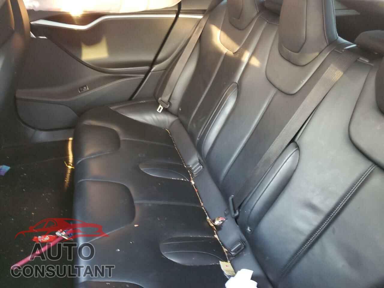TESLA MODEL S 2015 - 5YJSA1E13FF119099