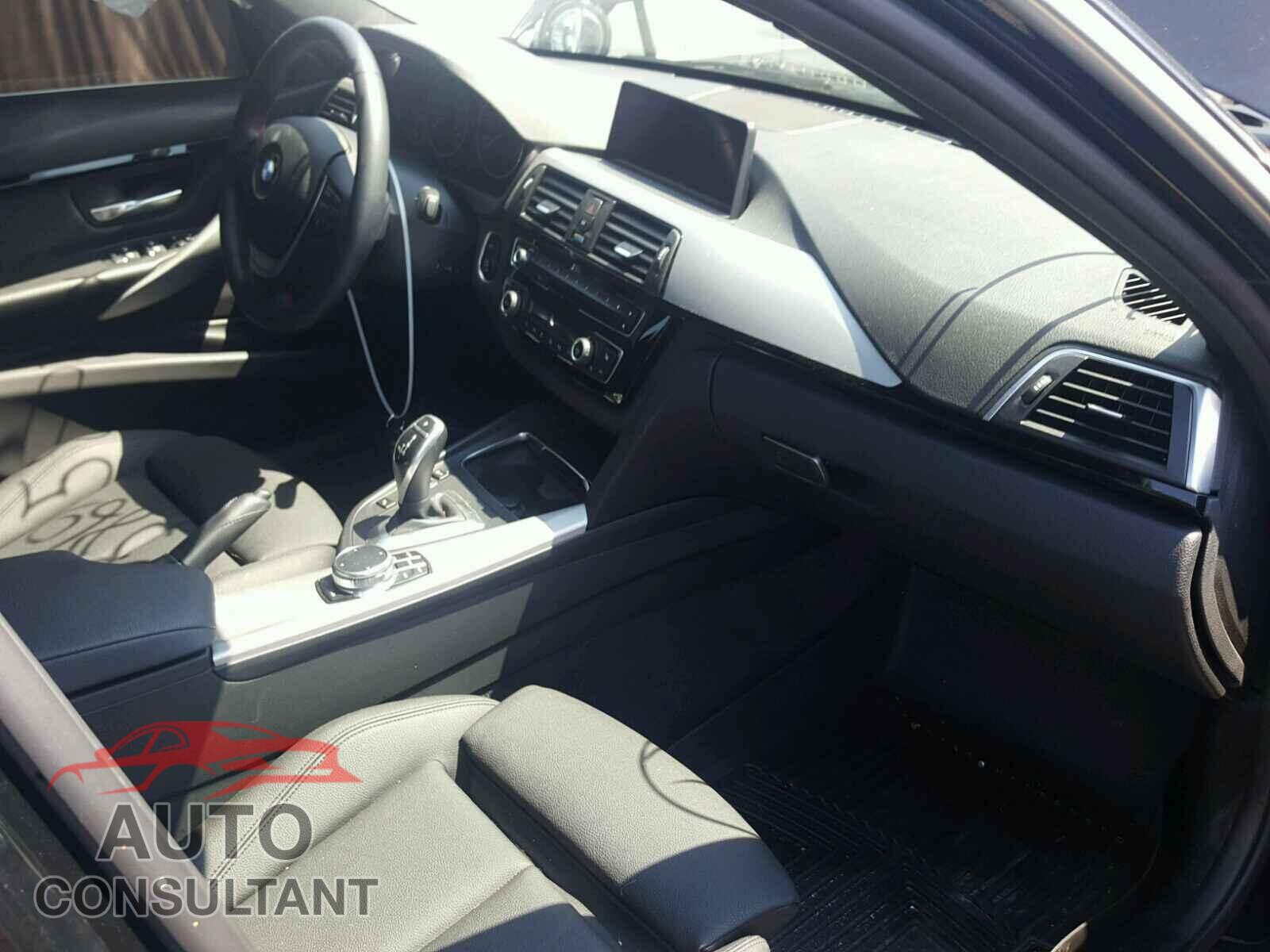 BMW 3 SERIES 2017 - WBA8D9C31HA004434