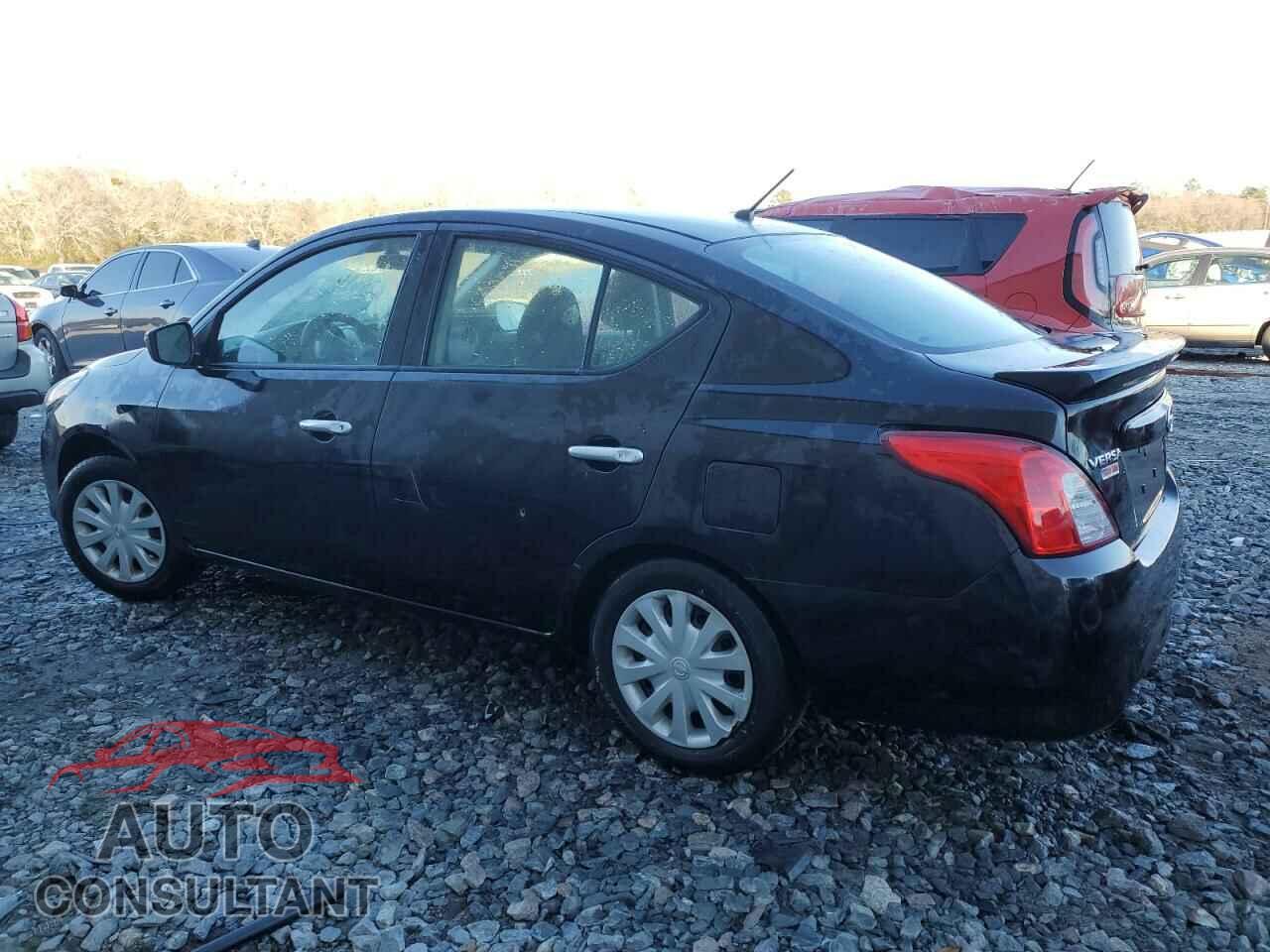 NISSAN VERSA 2017 - 3N1CN7AP3HL828998