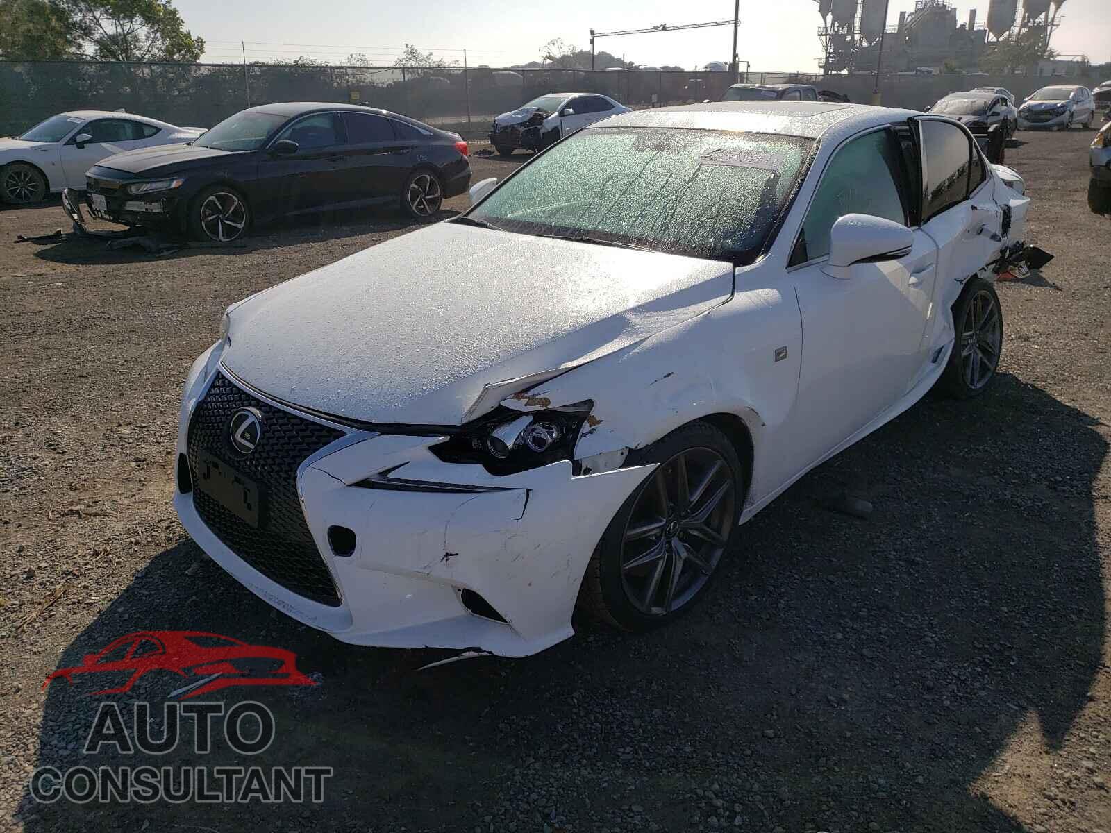 LEXUS IS 2016 - JTHBA1D21G5017621