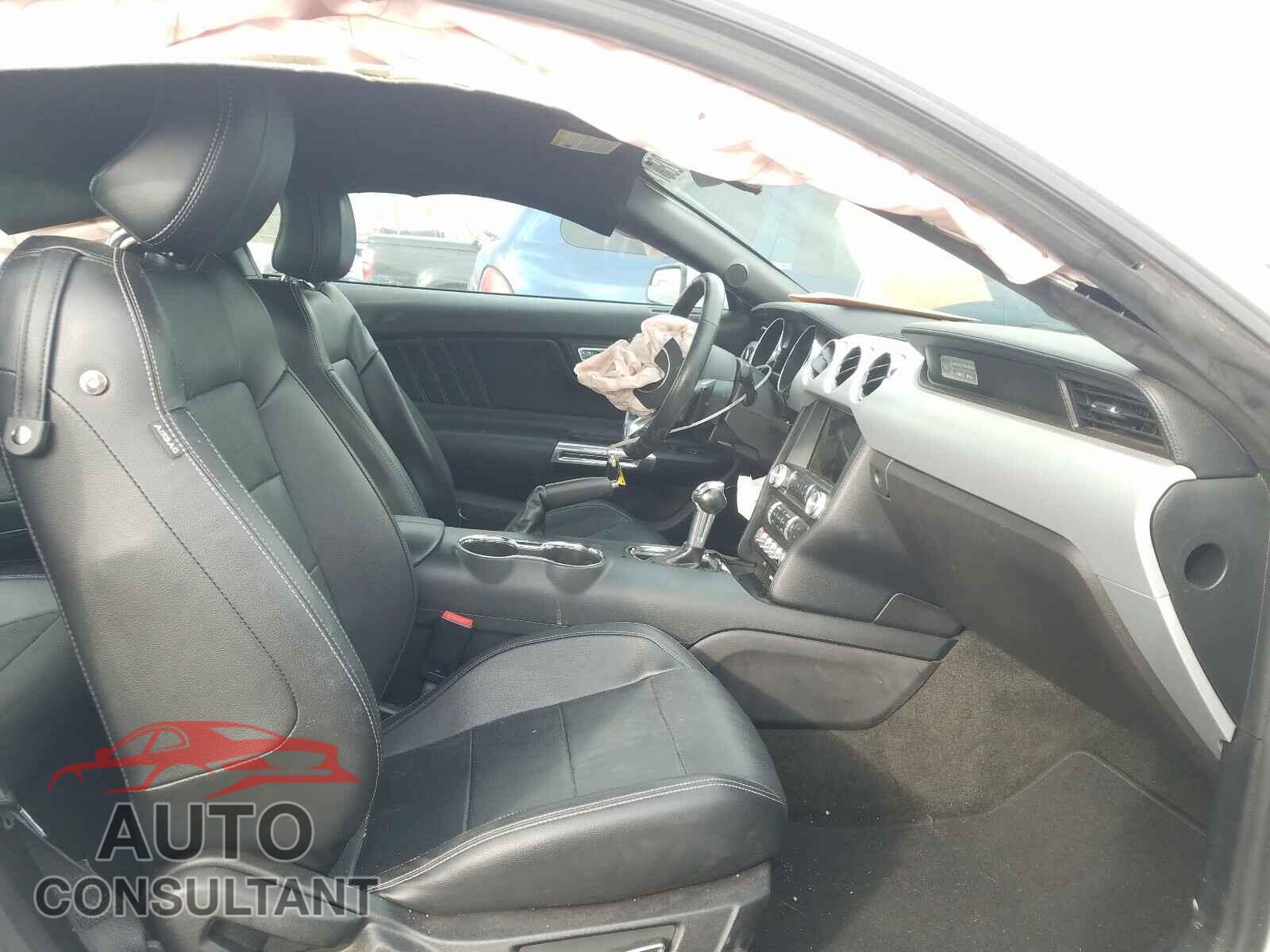 FORD MUSTANG 2017 - 1FA6P8TH5H5282677