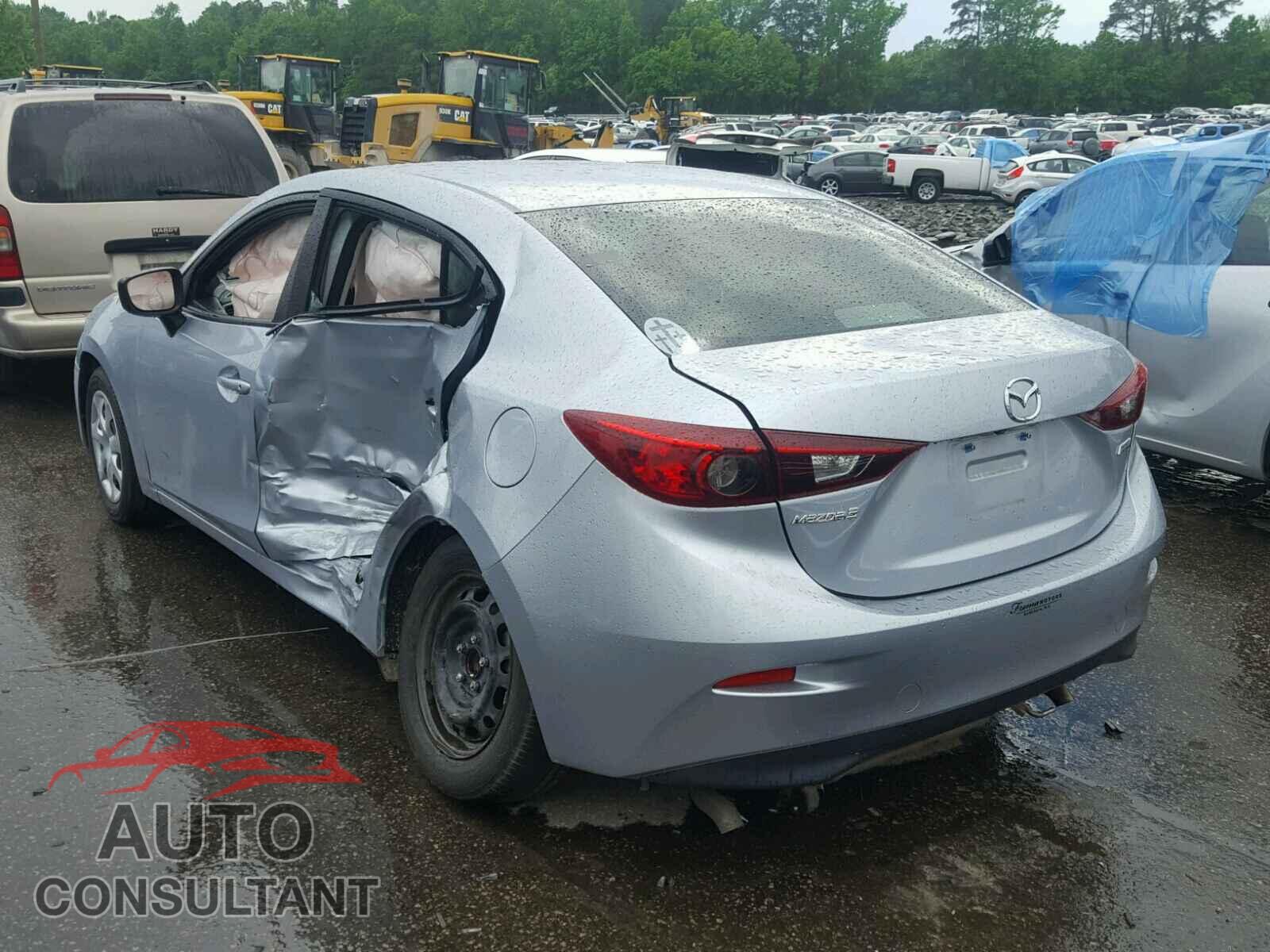 MAZDA 3 2017 - 3MZBN1U75HM107042
