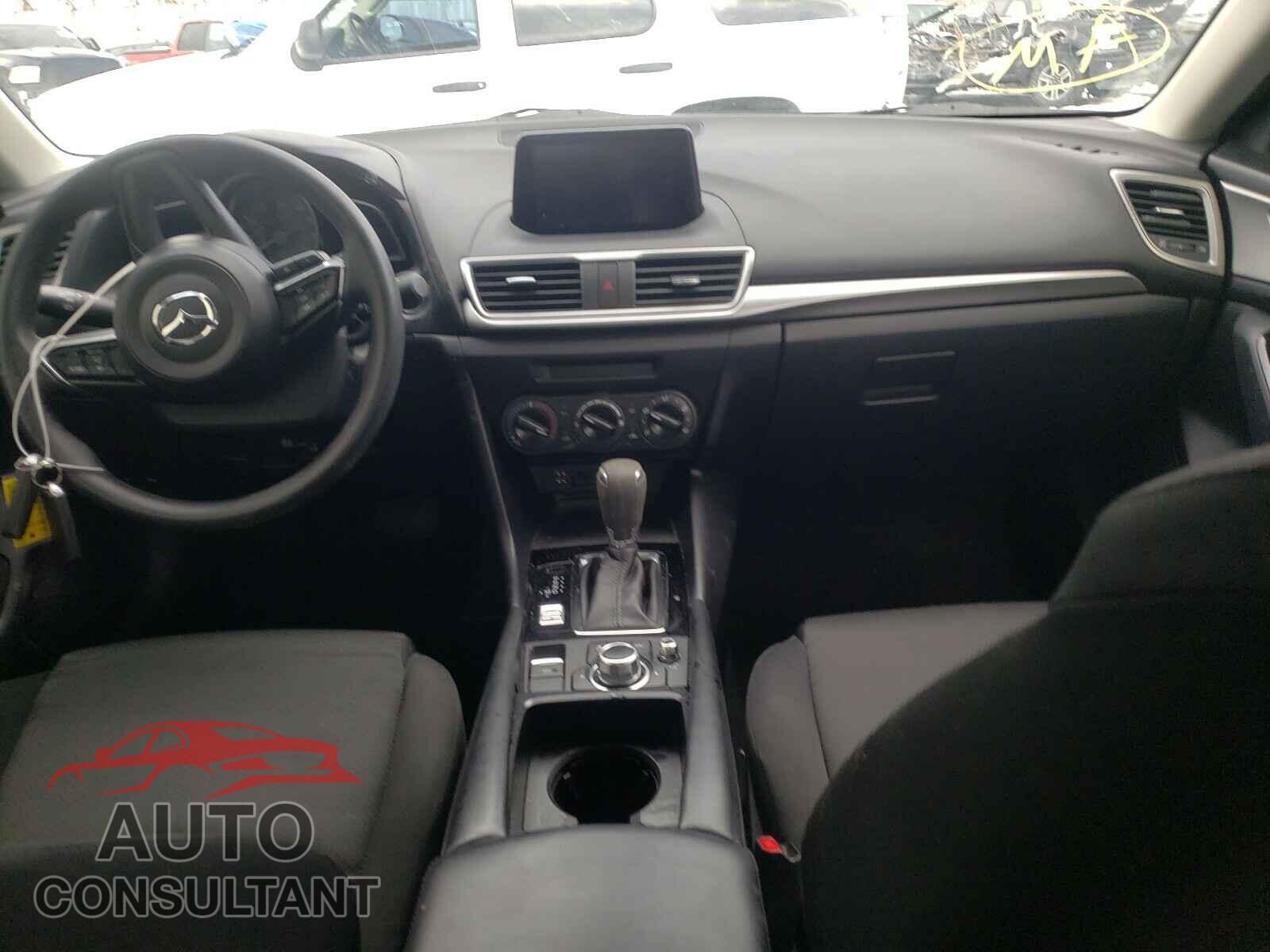 MAZDA 3 2017 - 3MZBN1U78HM149897