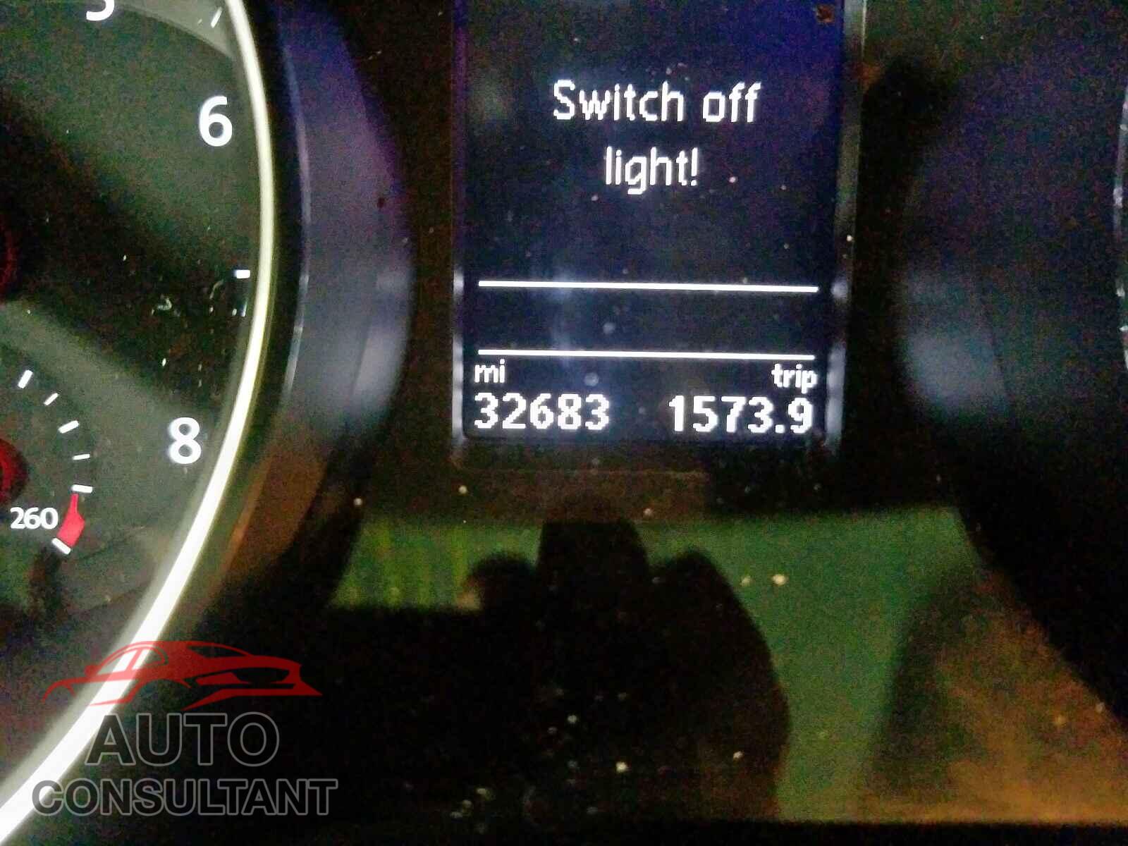 VOLKSWAGEN PASSAT 2017 - 1VWAT7A32HC053884