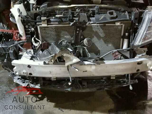 NISSAN PATHFINDER 2015 - 5N1AR2MN2FC612926