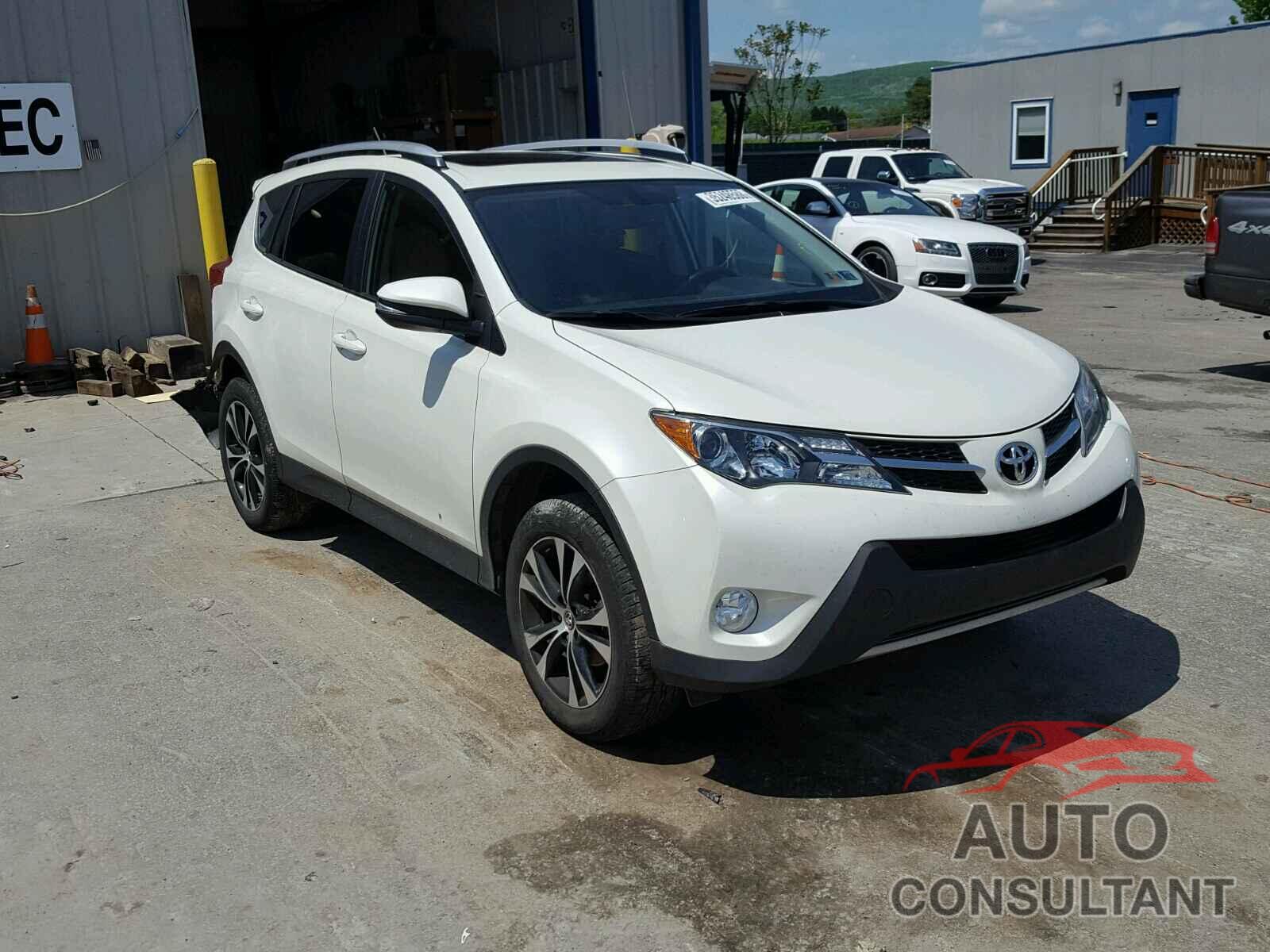 TOYOTA RAV4 2015 - JTMDFREV7FD160631