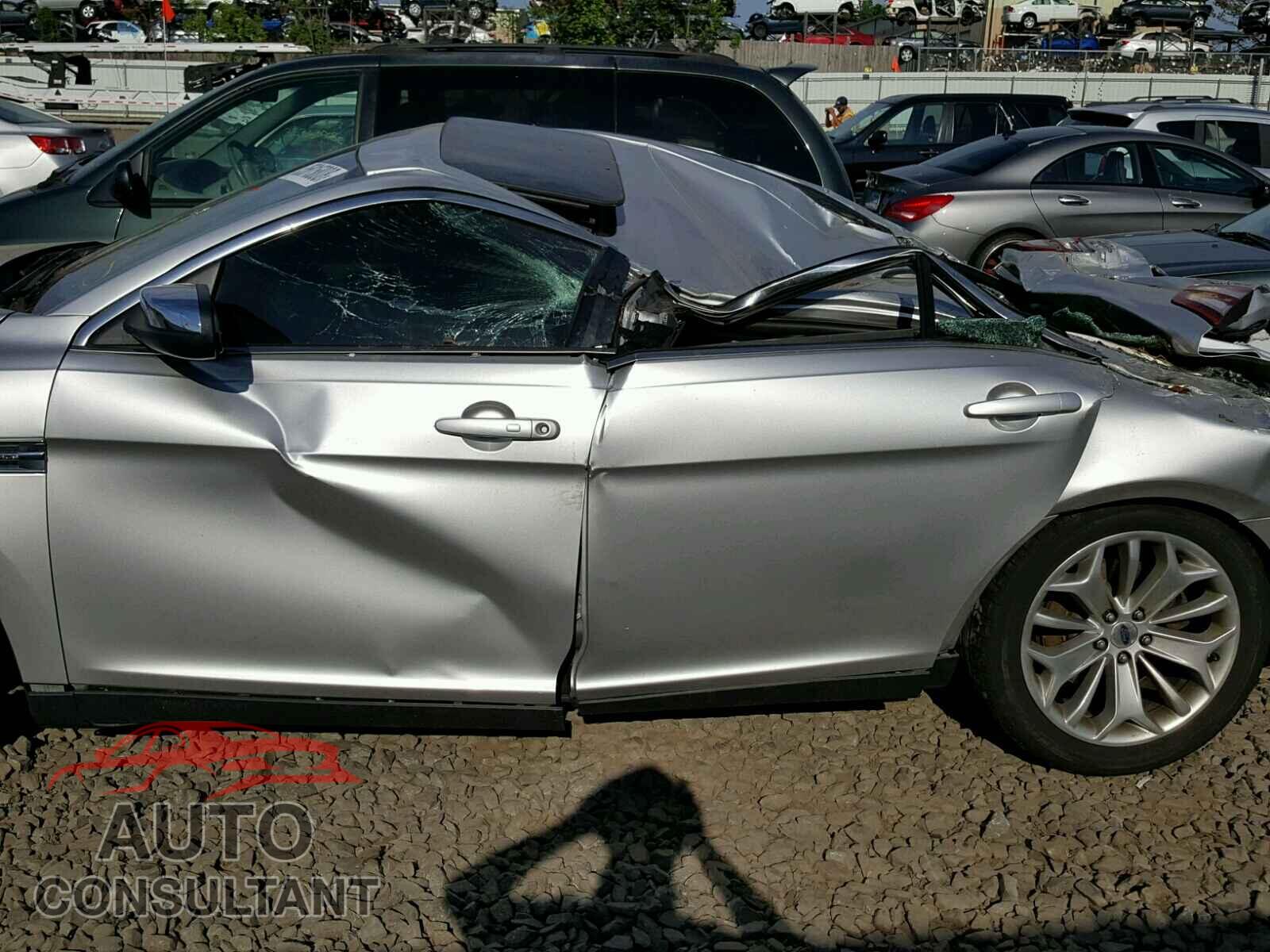 FORD TAURUS 2015 - 1FAHP2F86FG171137