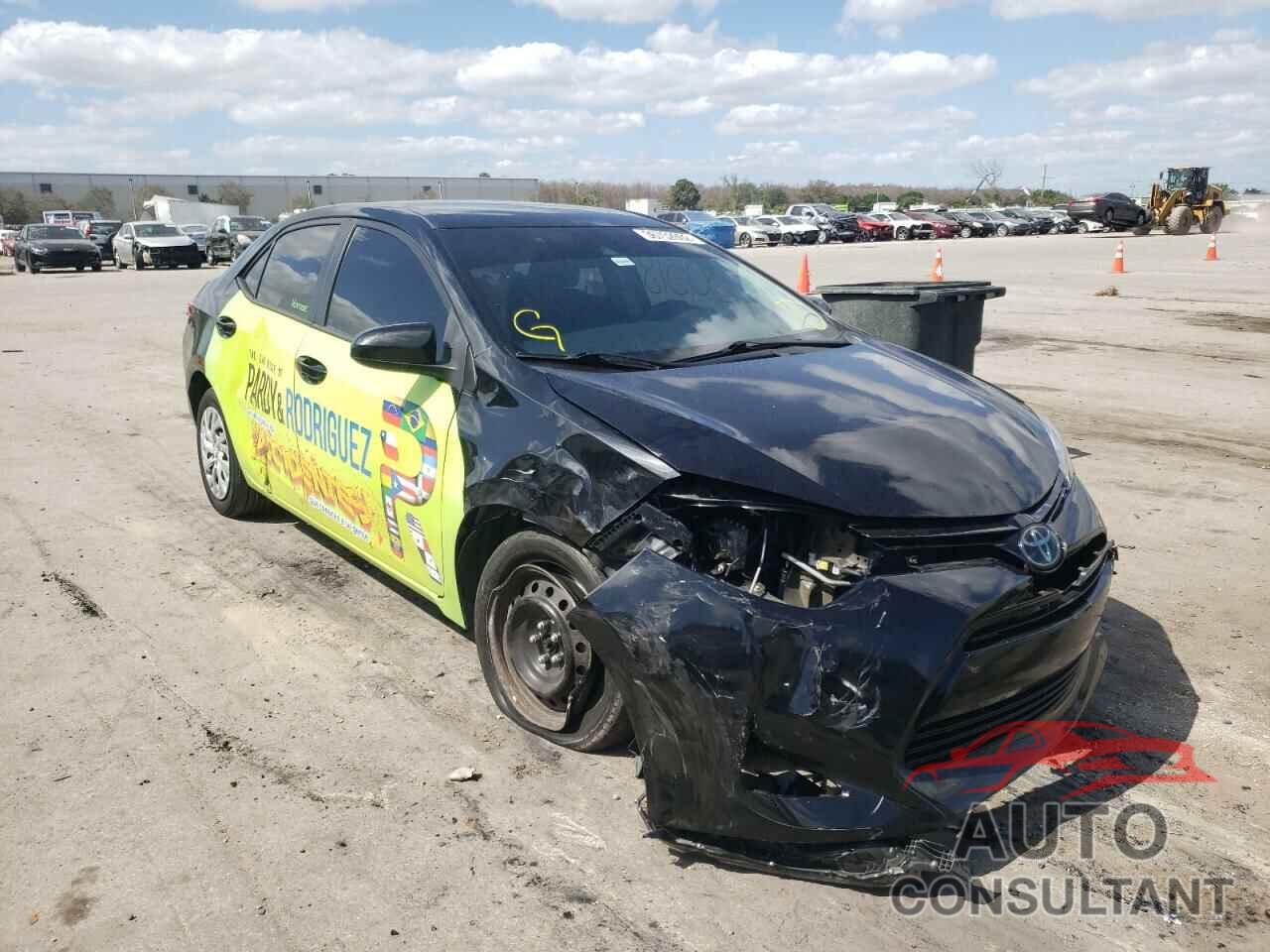 TOYOTA COROLLA 2018 - 5YFBURHE8JP848216