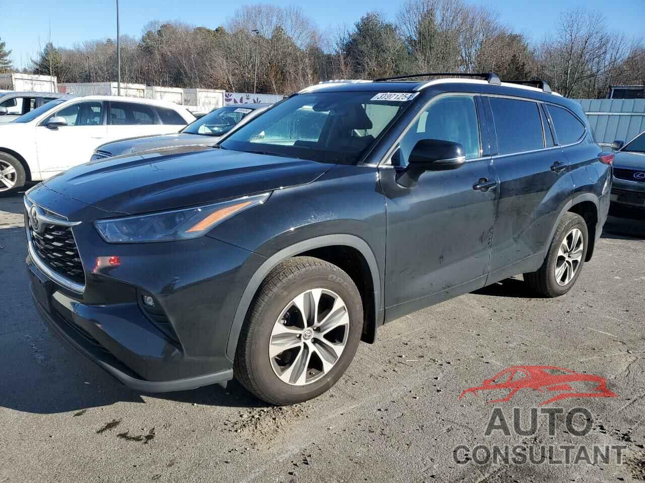 TOYOTA HIGHLANDER 2022 - 5TDHZRBH8NS241129