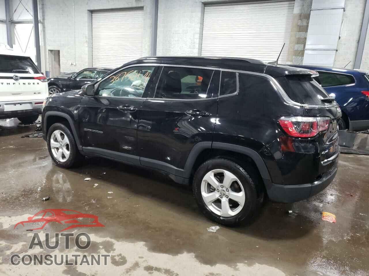 JEEP COMPASS 2018 - 3C4NJDBB0JT185096