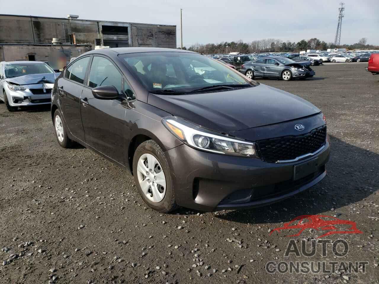 KIA FORTE 2018 - 3KPFK4A70JE177597