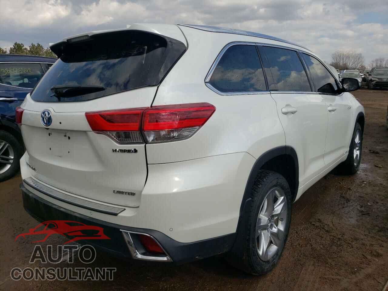 TOYOTA HIGHLANDER 2017 - 5TDDGRFH4HS025412