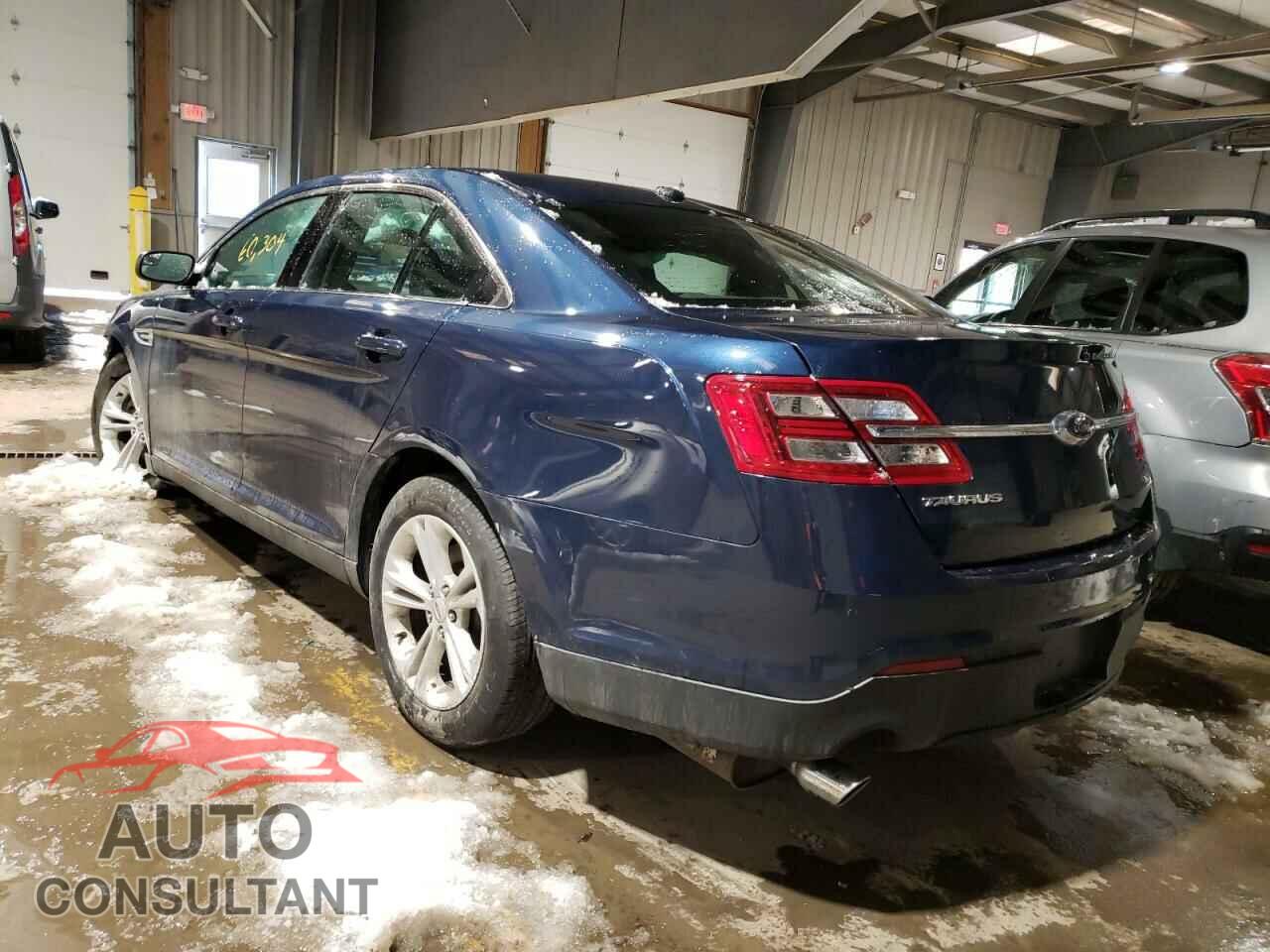 FORD TAURUS 2017 - 1FAHP2H82HG112487