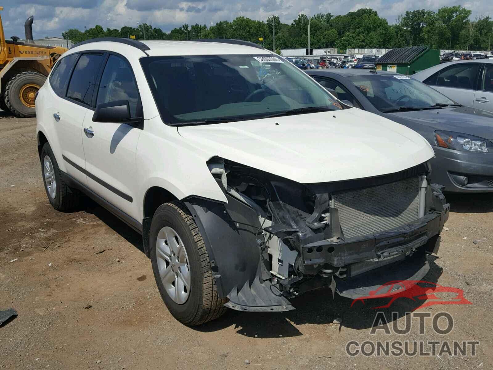 CHEVROLET TRAVERSE 2015 - 1GNKRFED8FJ205105