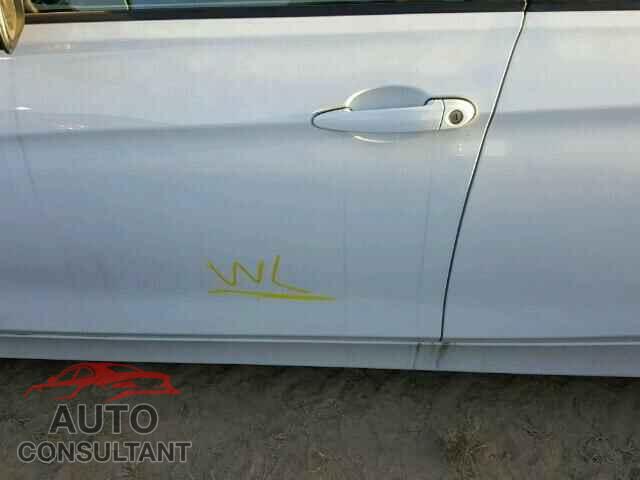 BMW 3 SERIES 2016 - WBA8E1G5XGNU10181