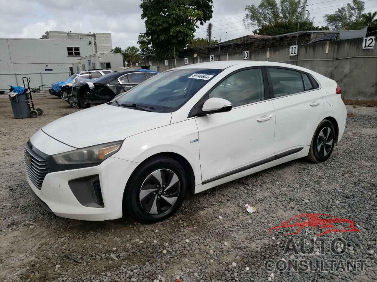 HYUNDAI IONIQ 2017 - KMHC75LC0HU021314