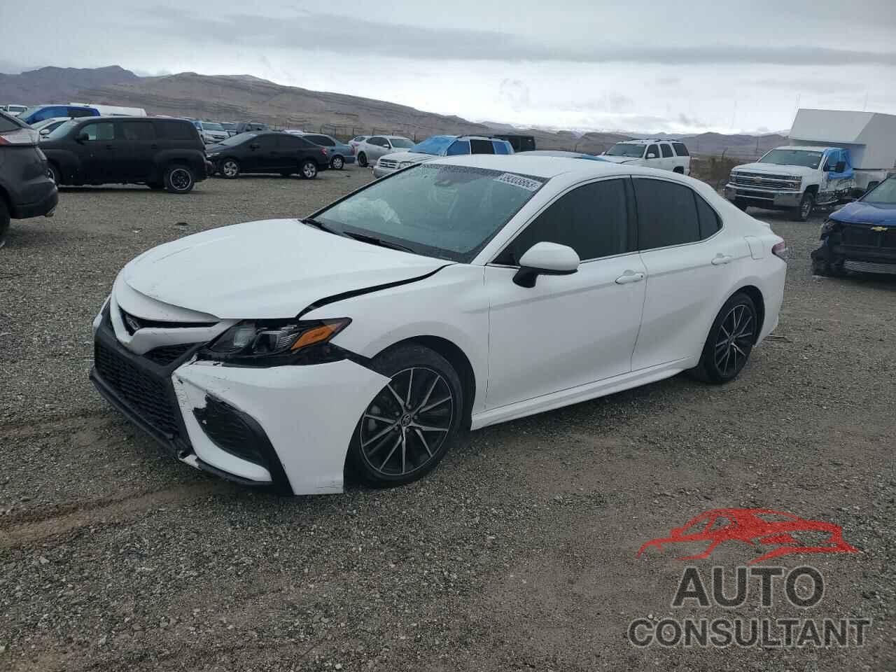 TOYOTA CAMRY 2021 - 4T1G11AK4MU538017