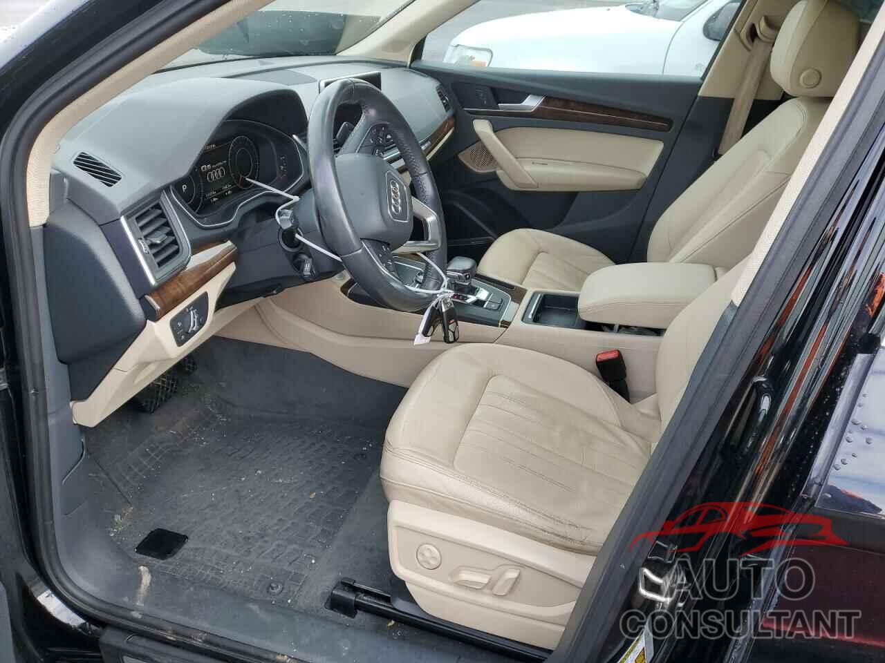 AUDI Q5 2018 - WA1BNAFY7J2004379