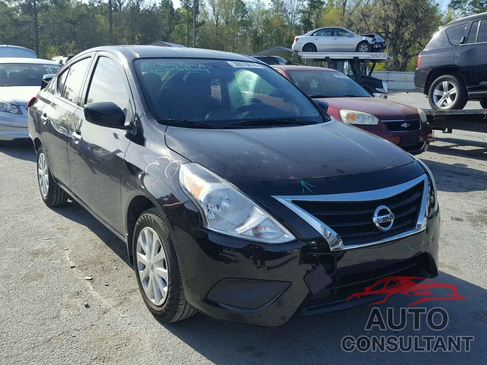 NISSAN VERSA 2017 - 3N1CN7APXHL830800