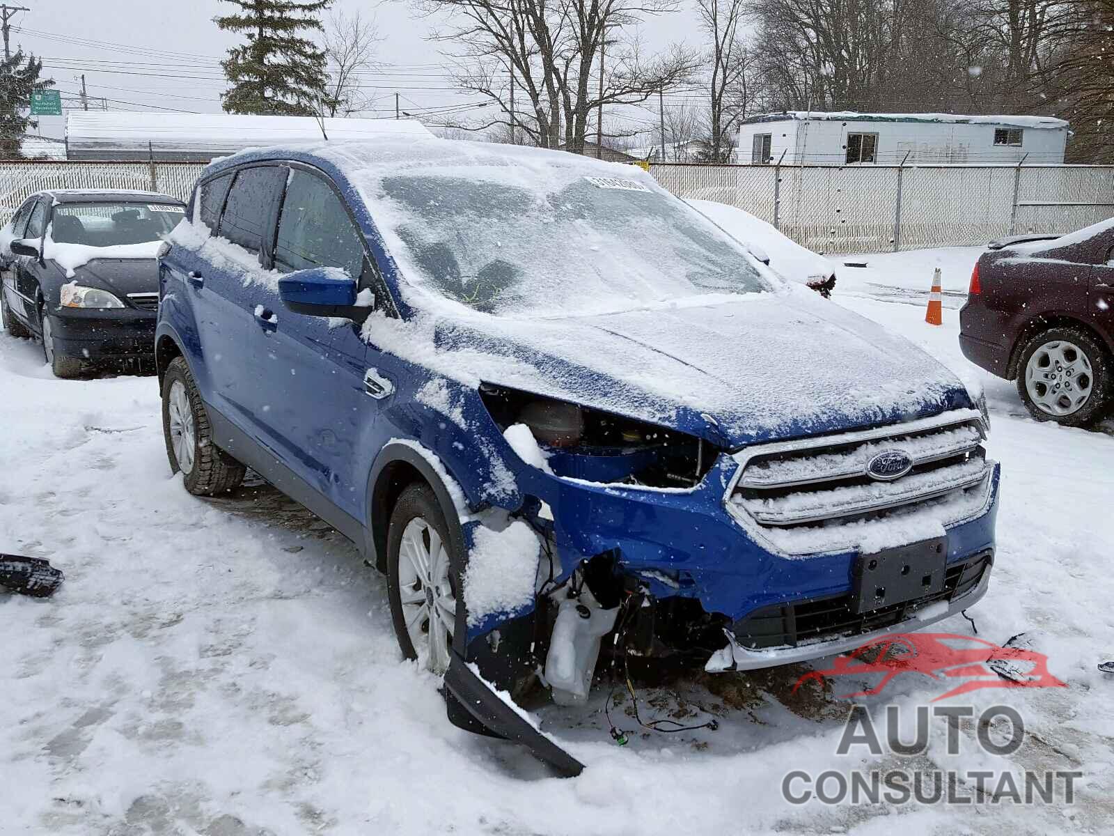 FORD ESCAPE 2017 - 3FA6P0G73JR171518