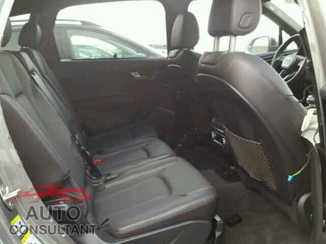 AUDI Q7 2017 - WA1LAAF79HD005118
