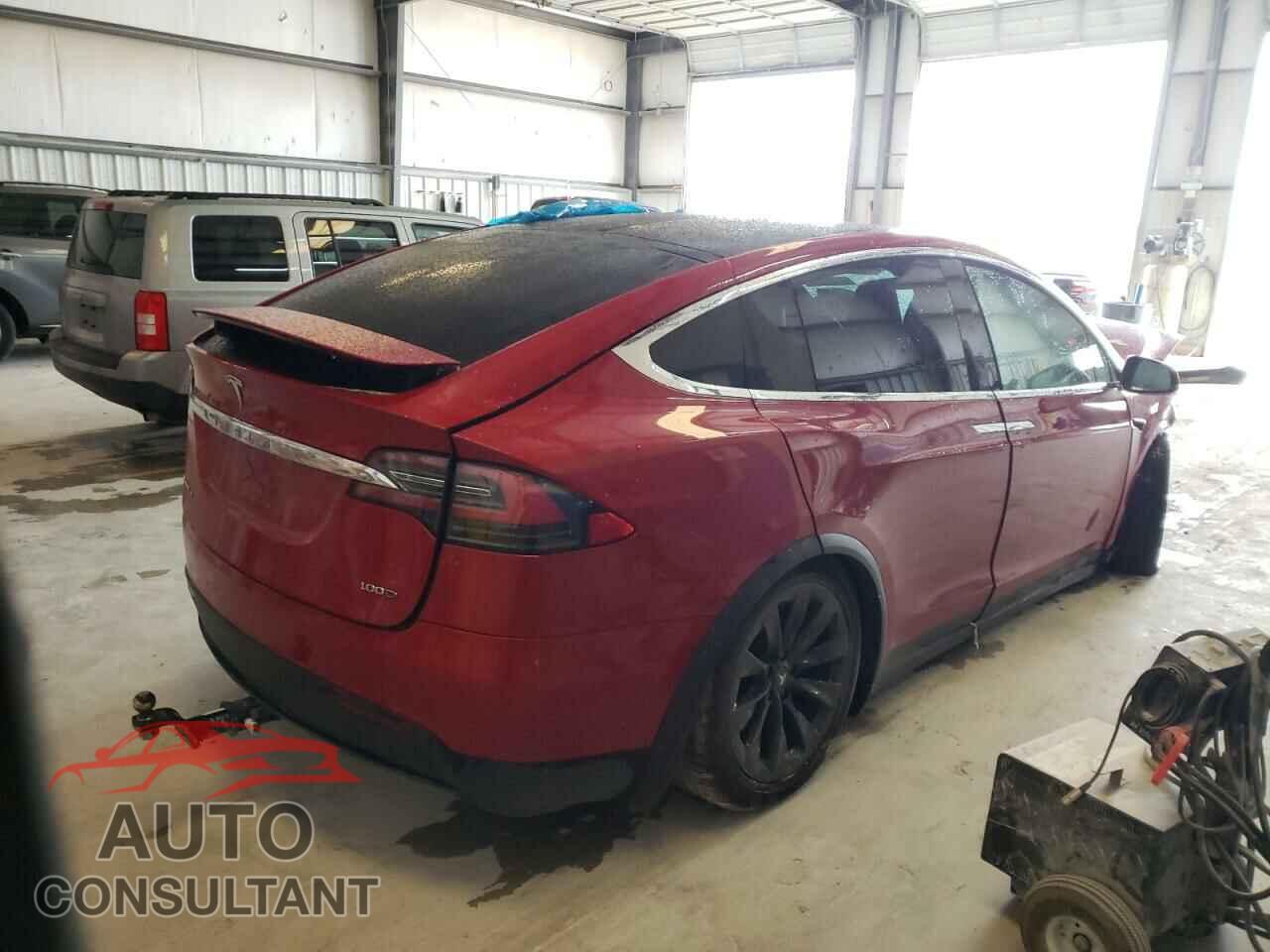 TESLA MODEL X 2018 - 5YJXCBE24JF128434
