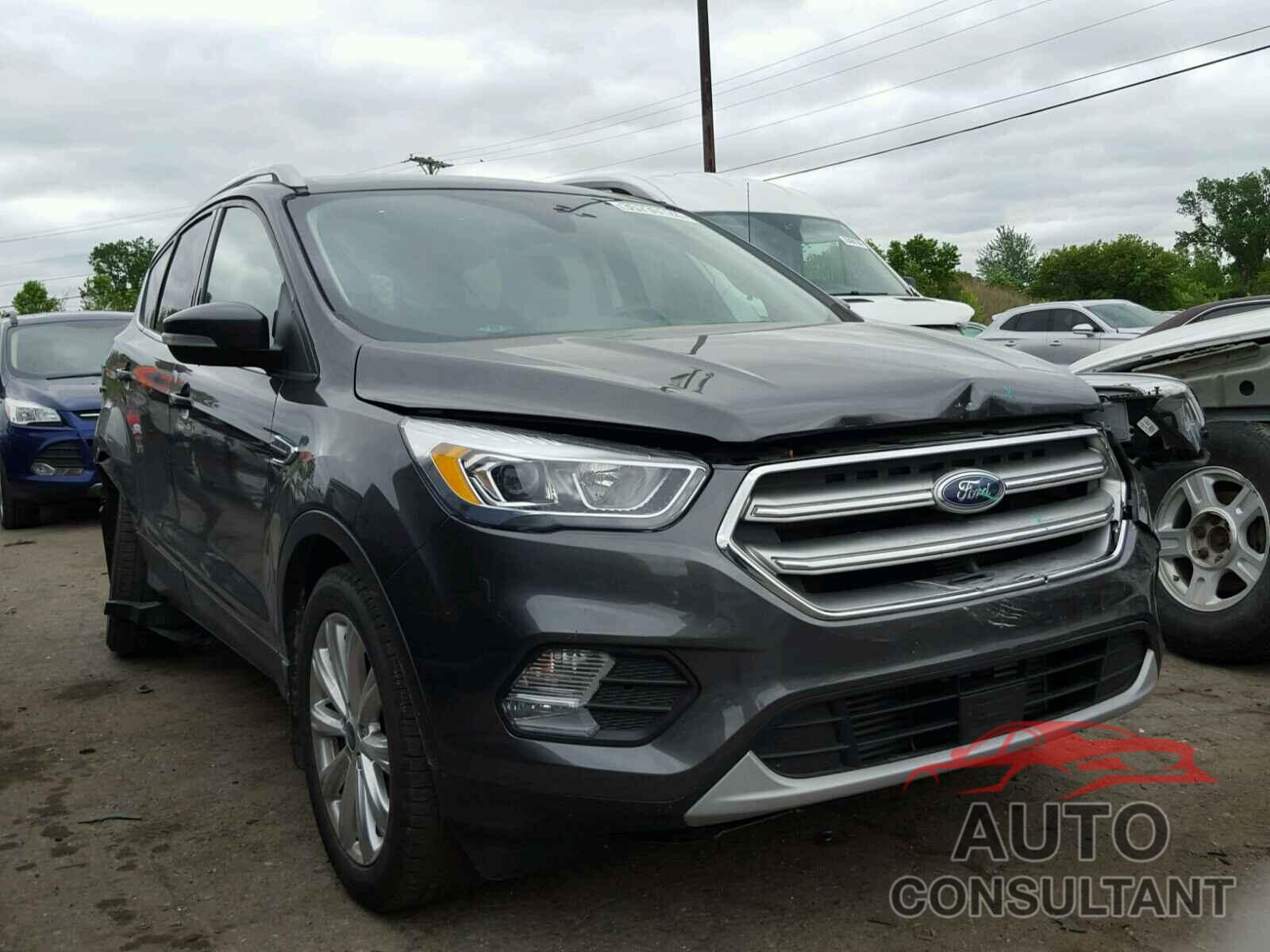 FORD ESCAPE 2017 - 1FMCU0J94HUB51745