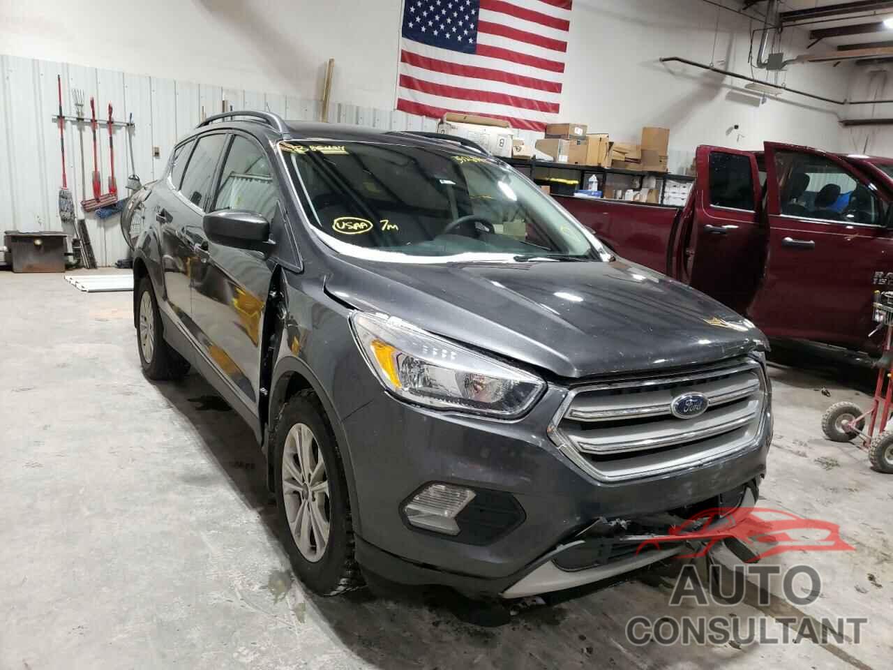 FORD ESCAPE 2018 - 1FMCU0GD5JUB85484