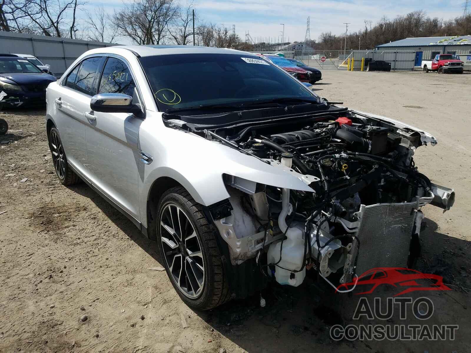 FORD TAURUS 2019 - 1FAHP2J84KG115957