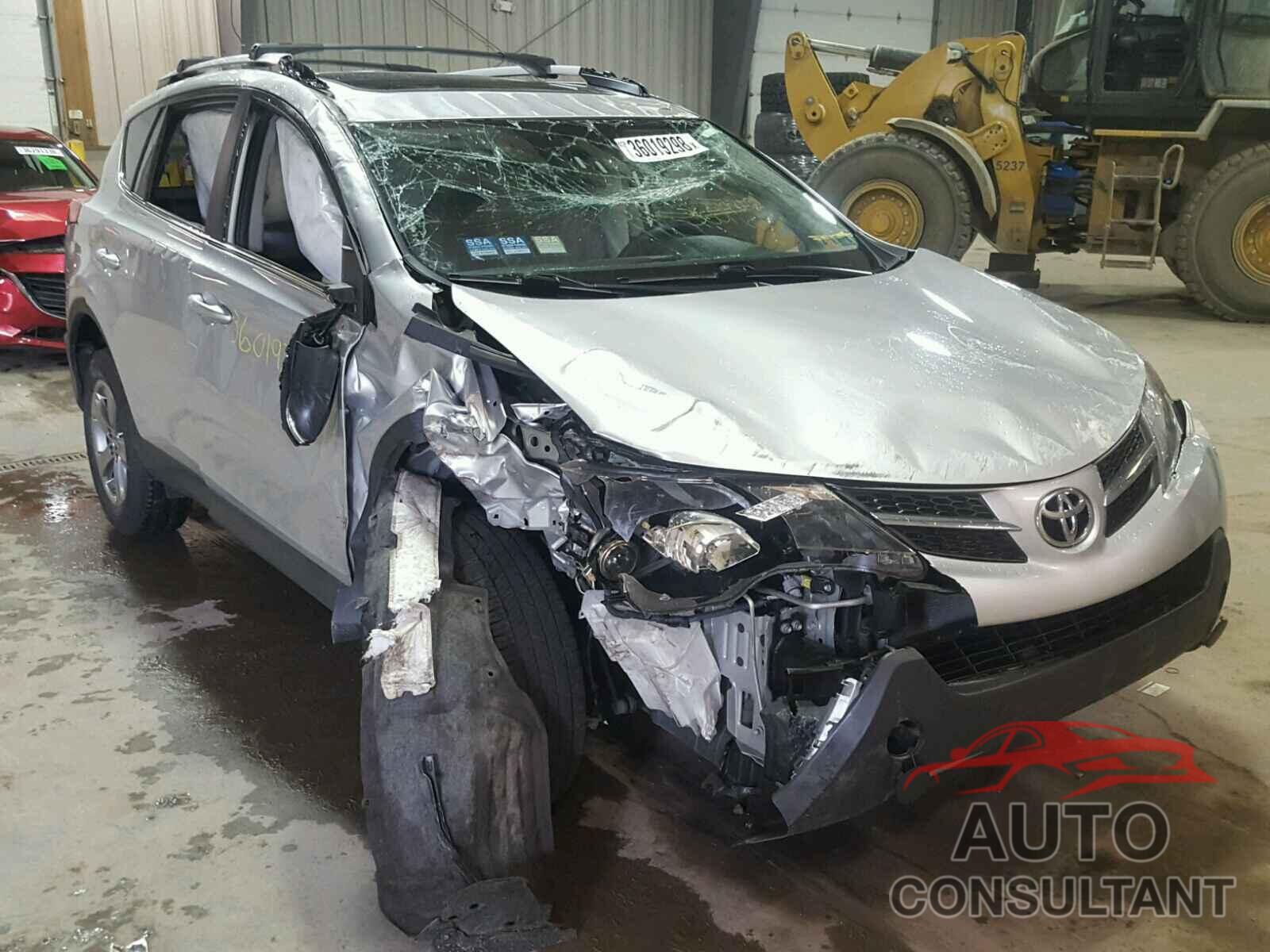 TOYOTA RAV4 2015 - JTMRFREV3FD169199