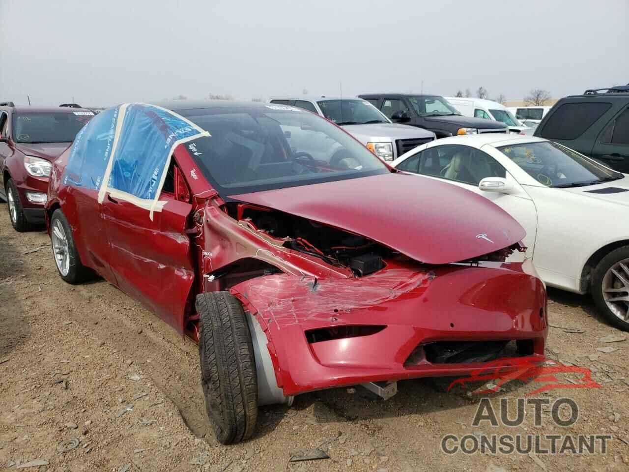 TESLA MODEL Y 2021 - 5YJYGDEE4MF192038