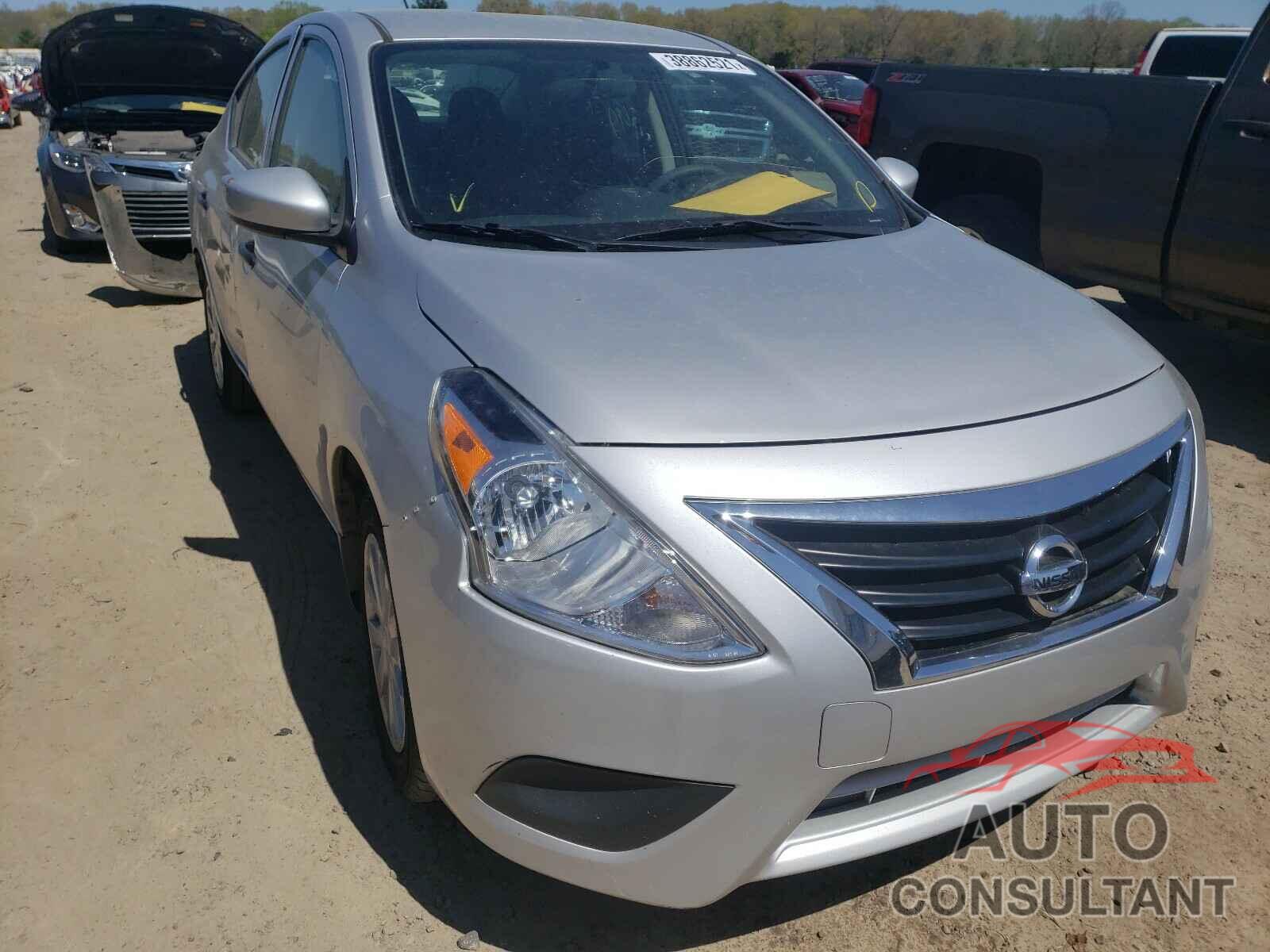 NISSAN VERSA 2017 - 3N1CN7AP6HL867357