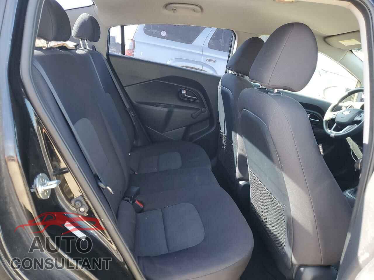 KIA RIO 2017 - KNADM4A33H6038611