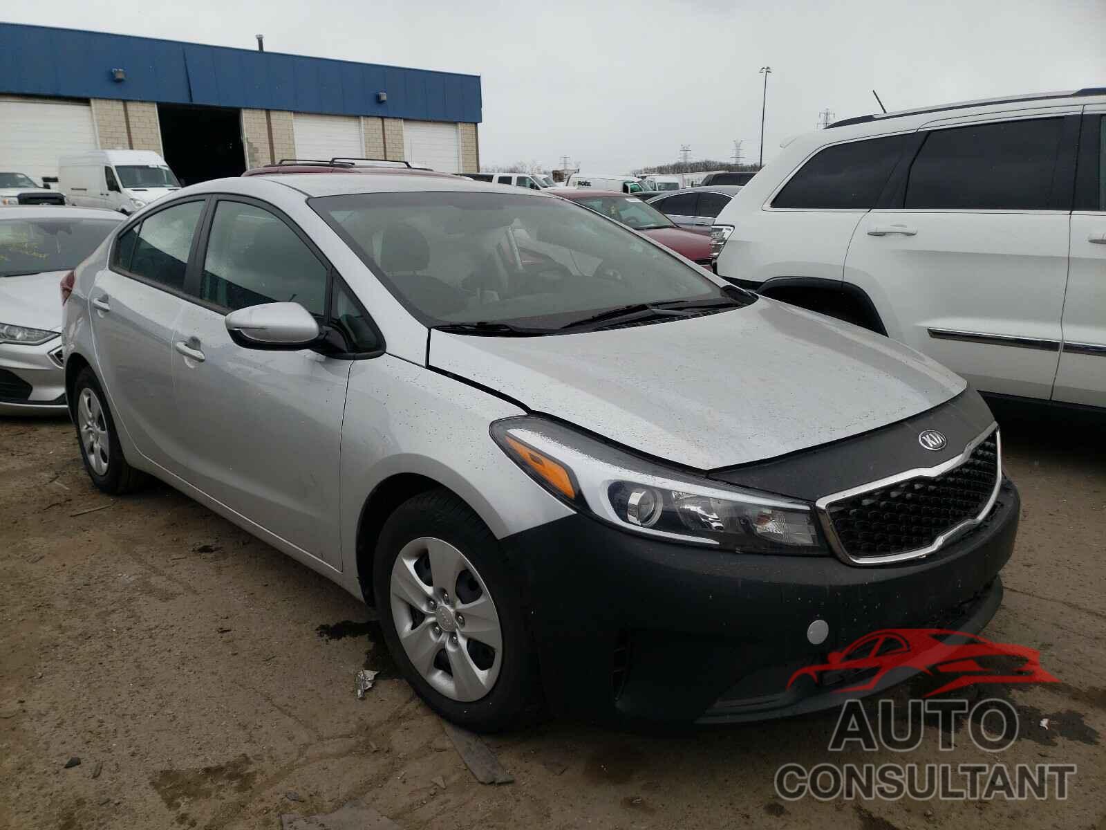 KIA FORTE 2018 - 3KPFK4A79JE228112